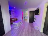 1726 Vesey St - Photo 19