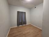 993 Oakview St - Photo 2