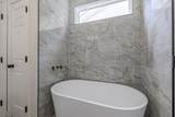 1061 Shaw Pl - Photo 11