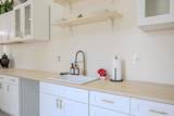 1061 Shaw Pl - Photo 5