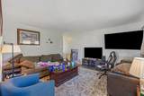 1072 Evergreen St - Photo 5