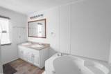 2765 Thorpe Dr - Photo 20