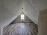 1589 Court Ave - Photo 12