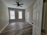 1589 Court Ave - Photo 4