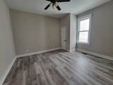 1589 Court Ave - Photo 5