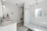 2124 Jefferson Ave - Photo 21