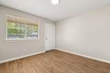 1535 Standridge St - Photo 21
