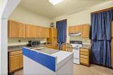 1613 Hyde Park Cir - Photo 15
