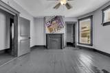 1577 Court Ave - Photo 4