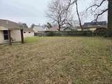 690 Mcconnell St - Photo 15