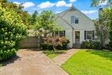 252 Barry Rd - Photo 3