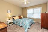 8145 Hunters Grove Ln - Photo 15