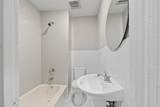 1621 Oakwood St - Photo 18