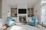 566 Vinton Sq - Photo 1