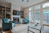 566 Vinton Sq - Photo 4