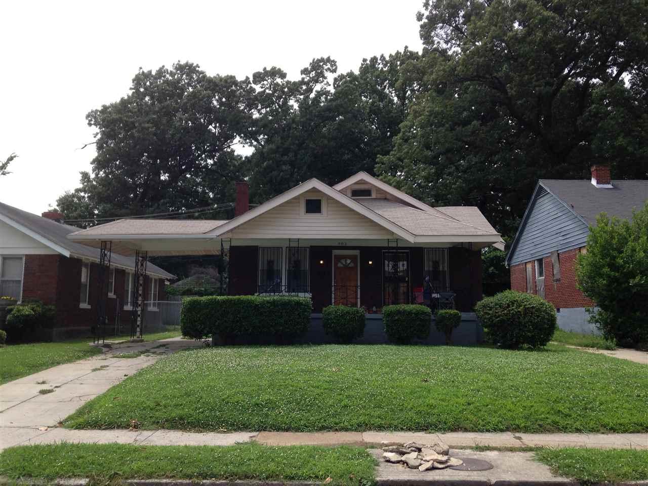 903 Belvedere St - Photo 1