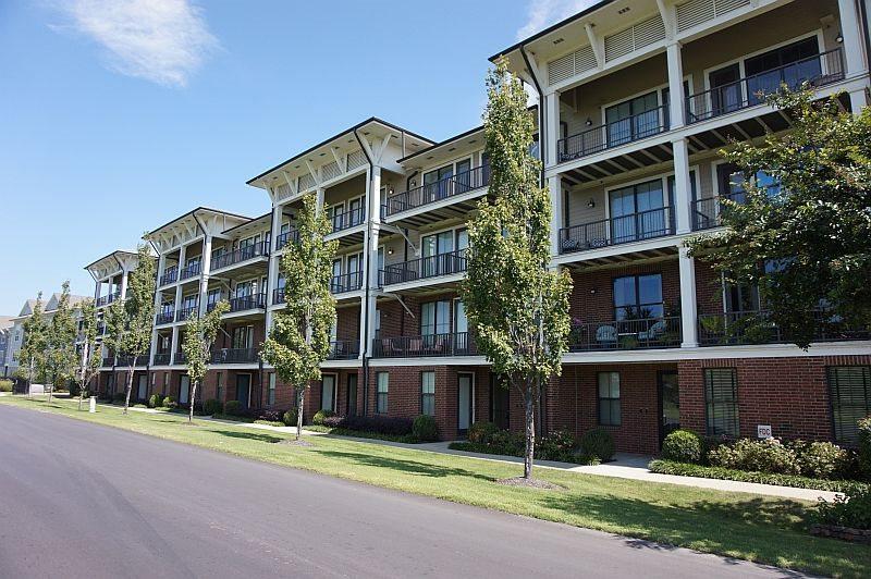 380 Island Dr - Photo 1
