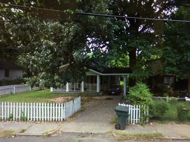 2920 Spottswood Ave - Photo 1