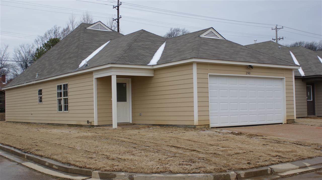 290 Claybrook St - Photo 1