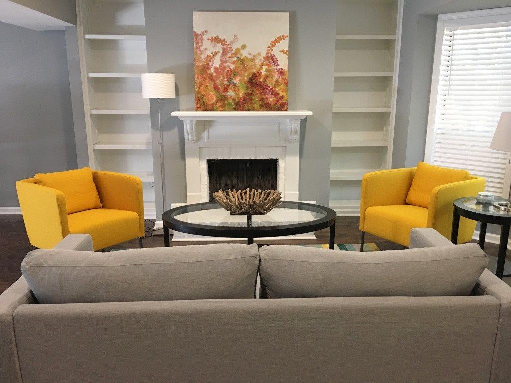 260 Lombardy Pl - Photo 1