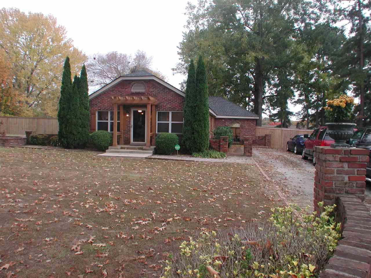 633 Fletcher Rd - Photo 1