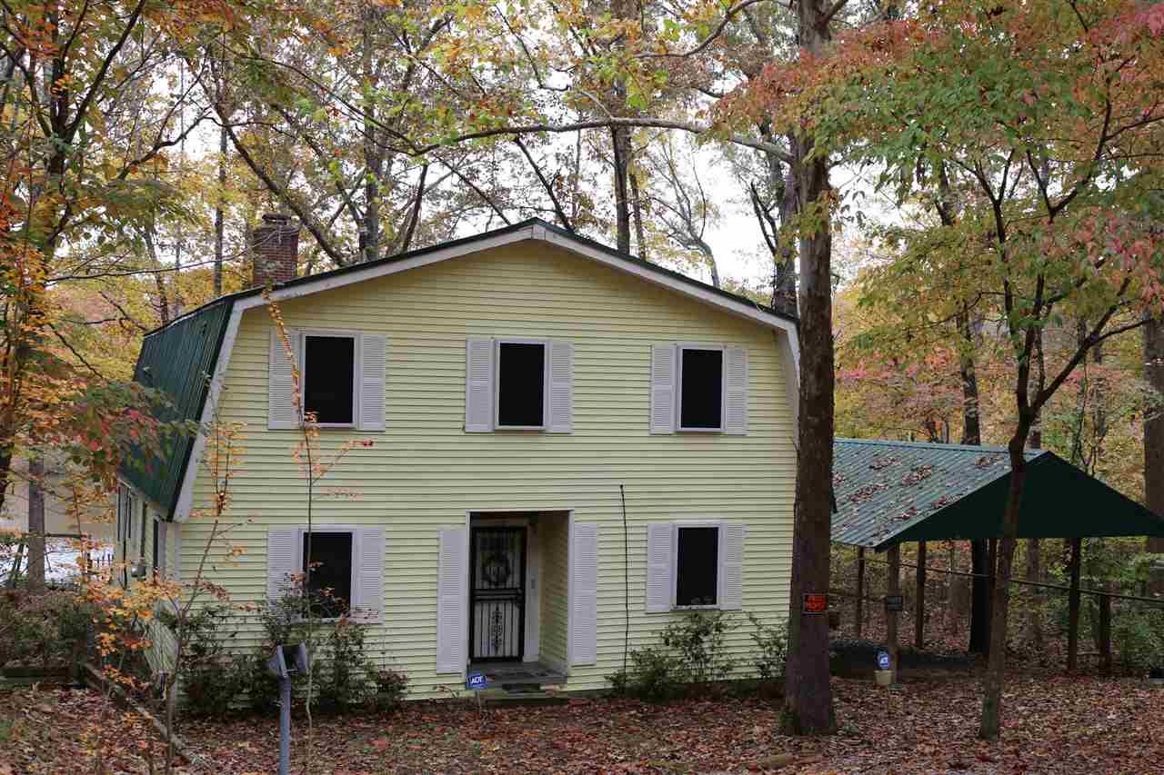 1033 Crestwood Dr - Photo 1