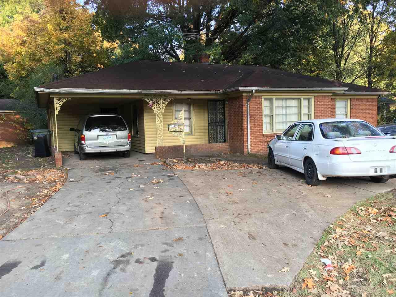 1674 Perkins Ave - Photo 1