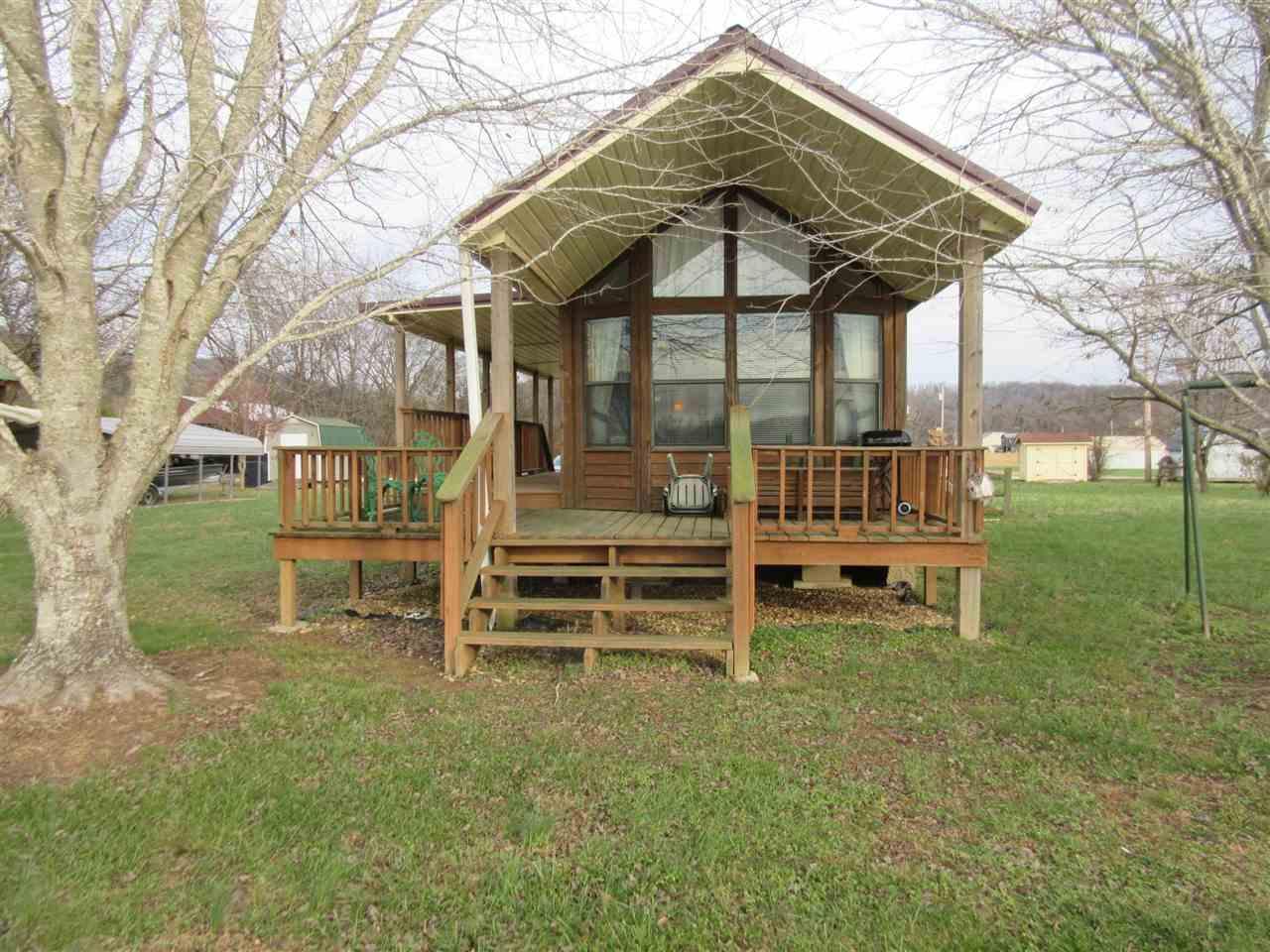 725 Eagles Bend Rd - Photo 1