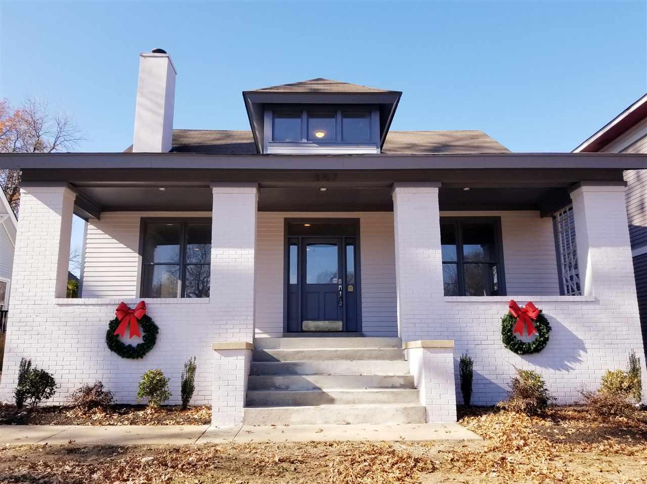 357 Angelus St - Photo 1