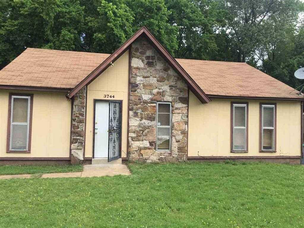 3744 Walsingham Dr - Photo 1
