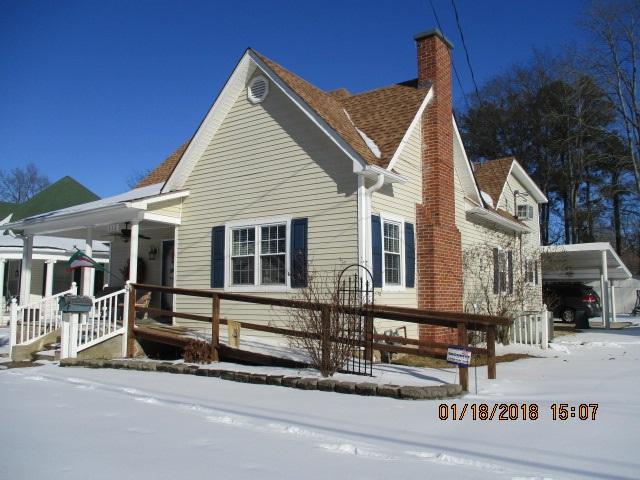 312 College St - Photo 1