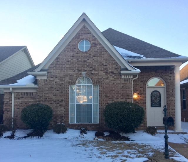 2387 Lake Garden Dr - Photo 1