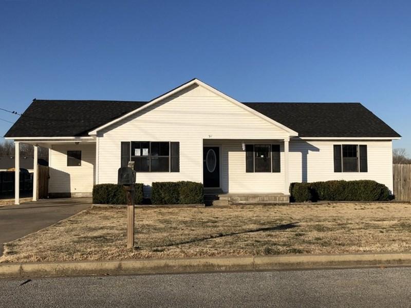 311 Courtney Dr - Photo 1