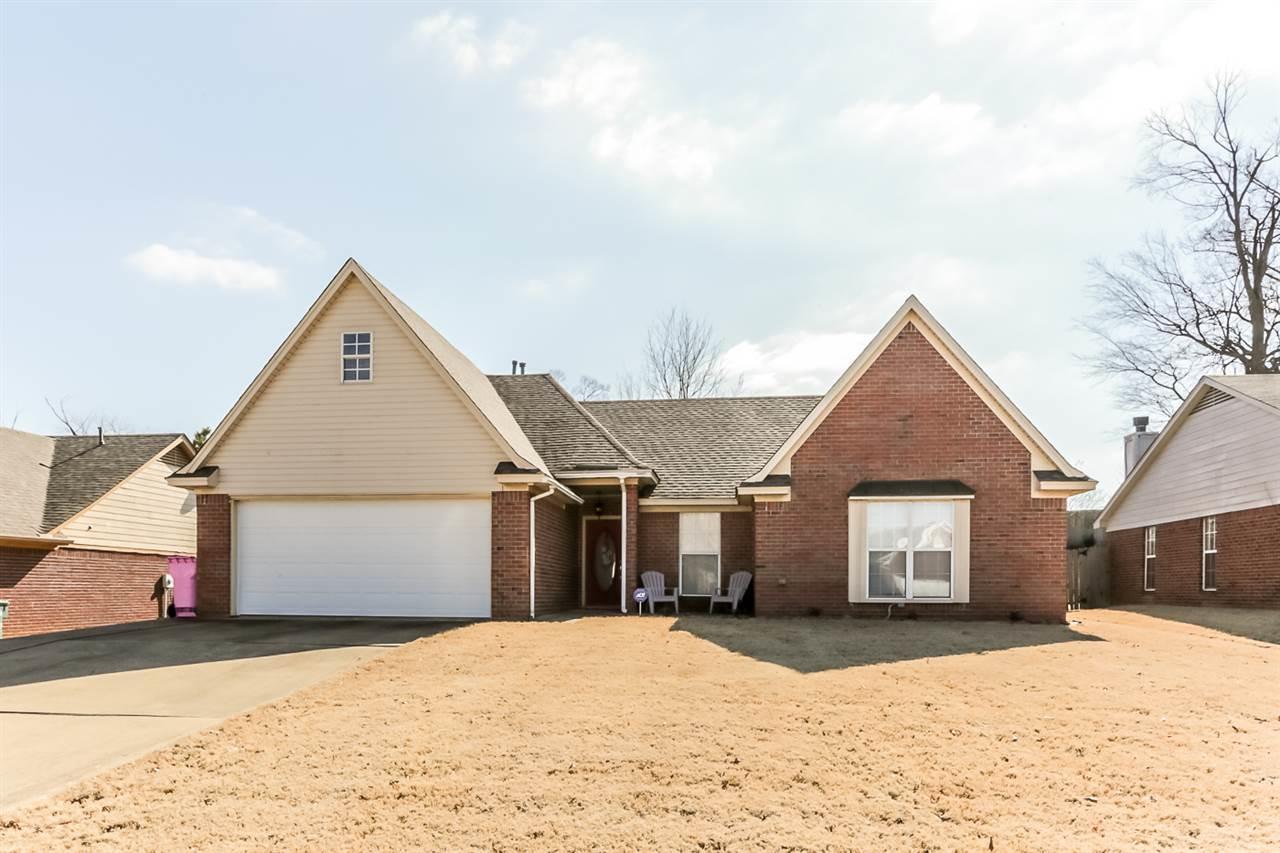 1667 Saddle Ln - Photo 1