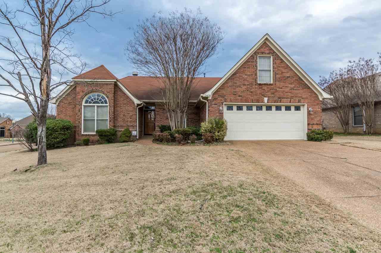 2406 Meadow Ridge Dr - Photo 1