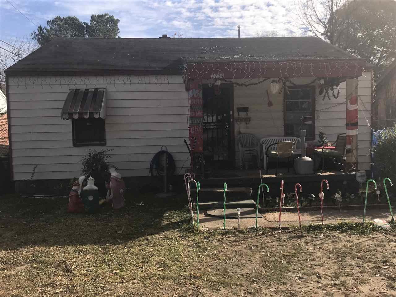 1734 Robin Hood St - Photo 1