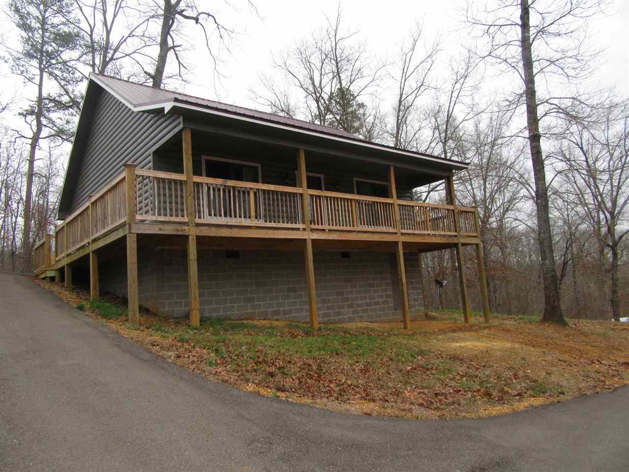 700 Fairway Ln - Photo 1
