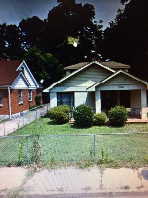 2322 Lowell Ave - Photo 1