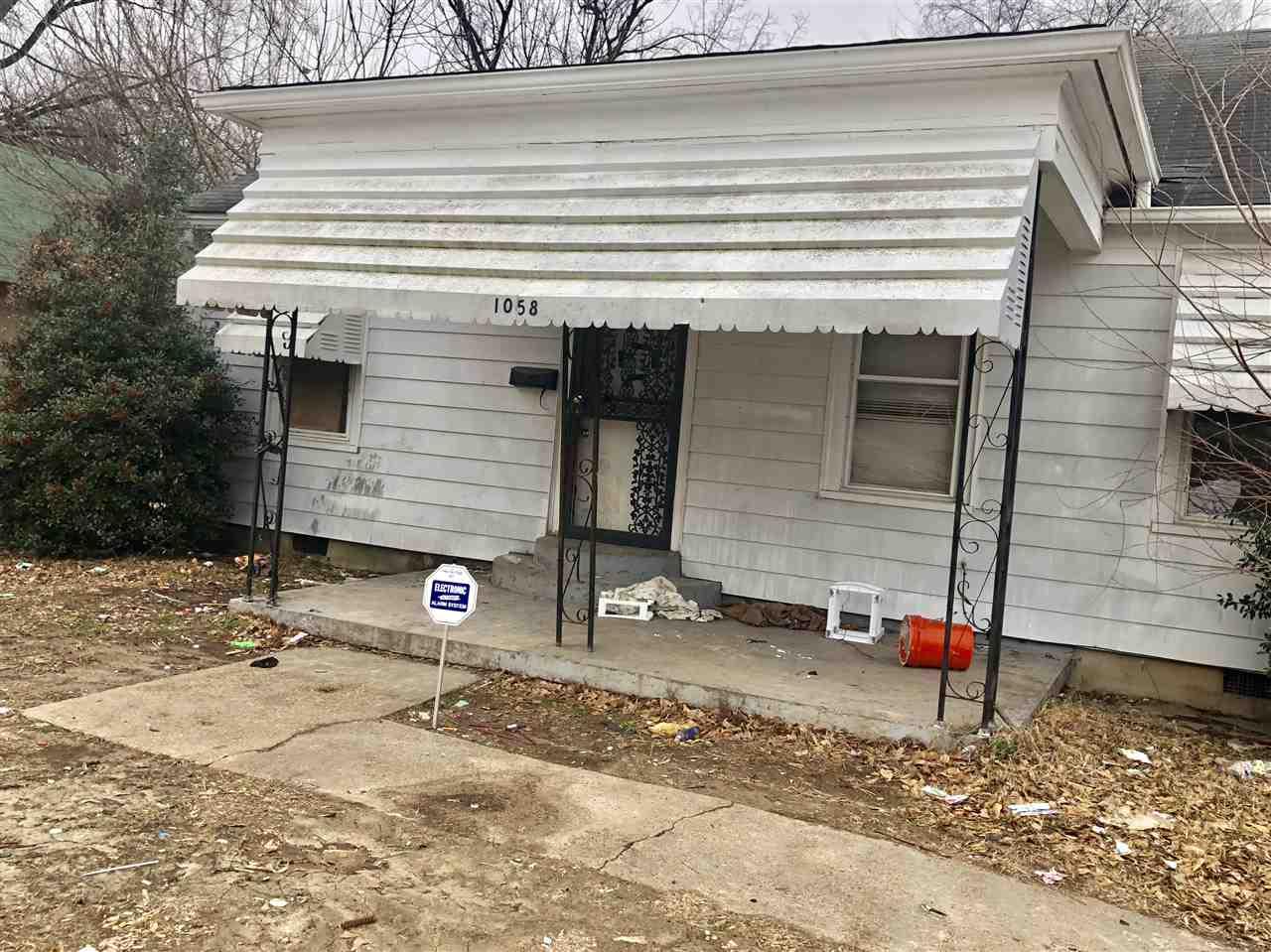 1058 National St - Photo 1