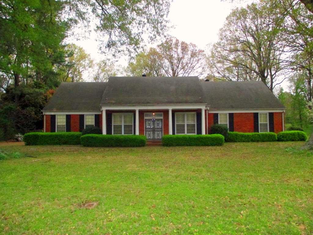 6890 Poplar Ave - Photo 1