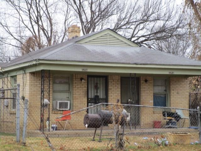 2250 Clayton Ave - Photo 1
