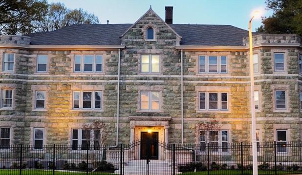 1118 Poplar Ave - Photo 1