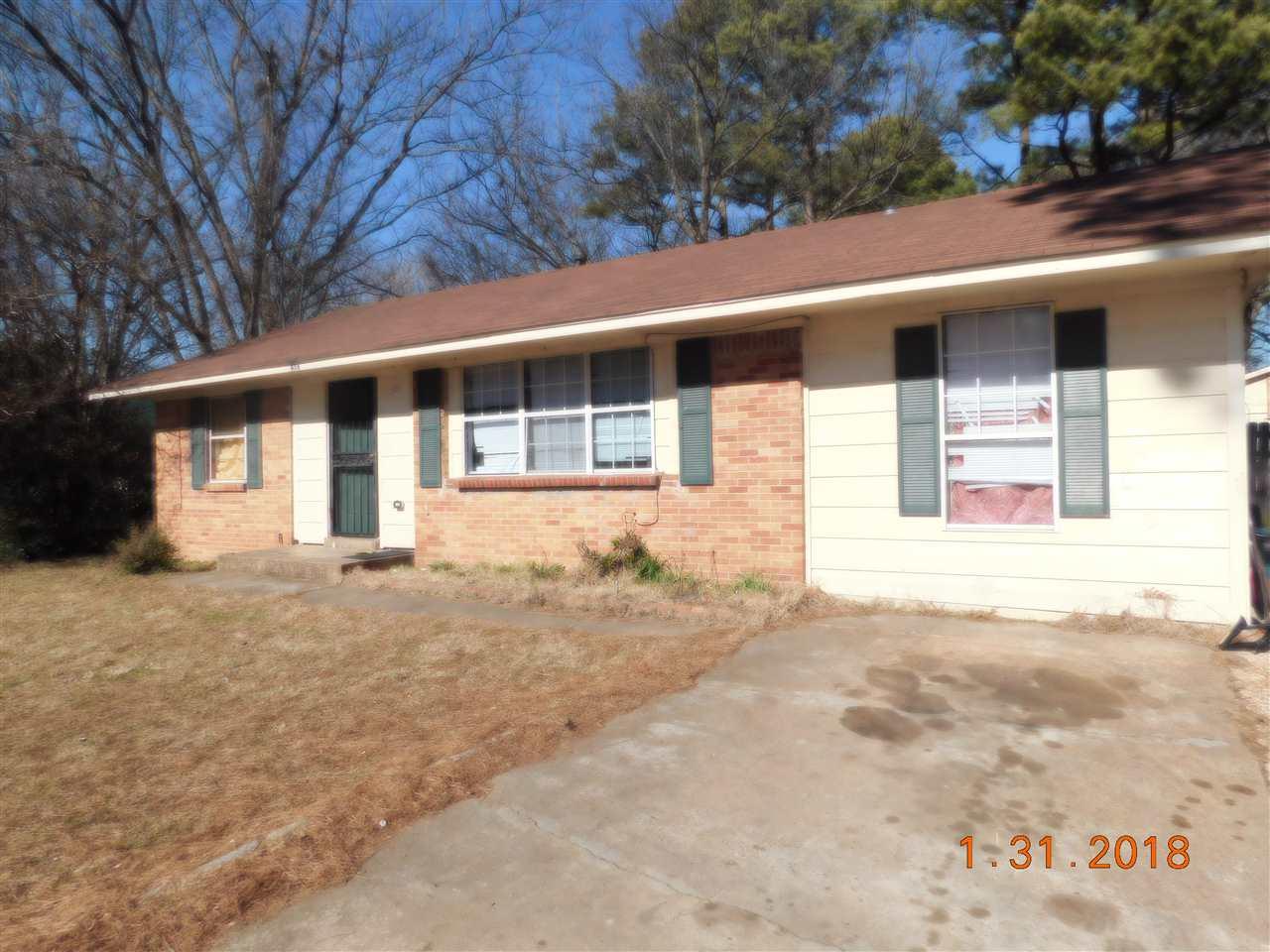 456 Loraine Dr - Photo 1