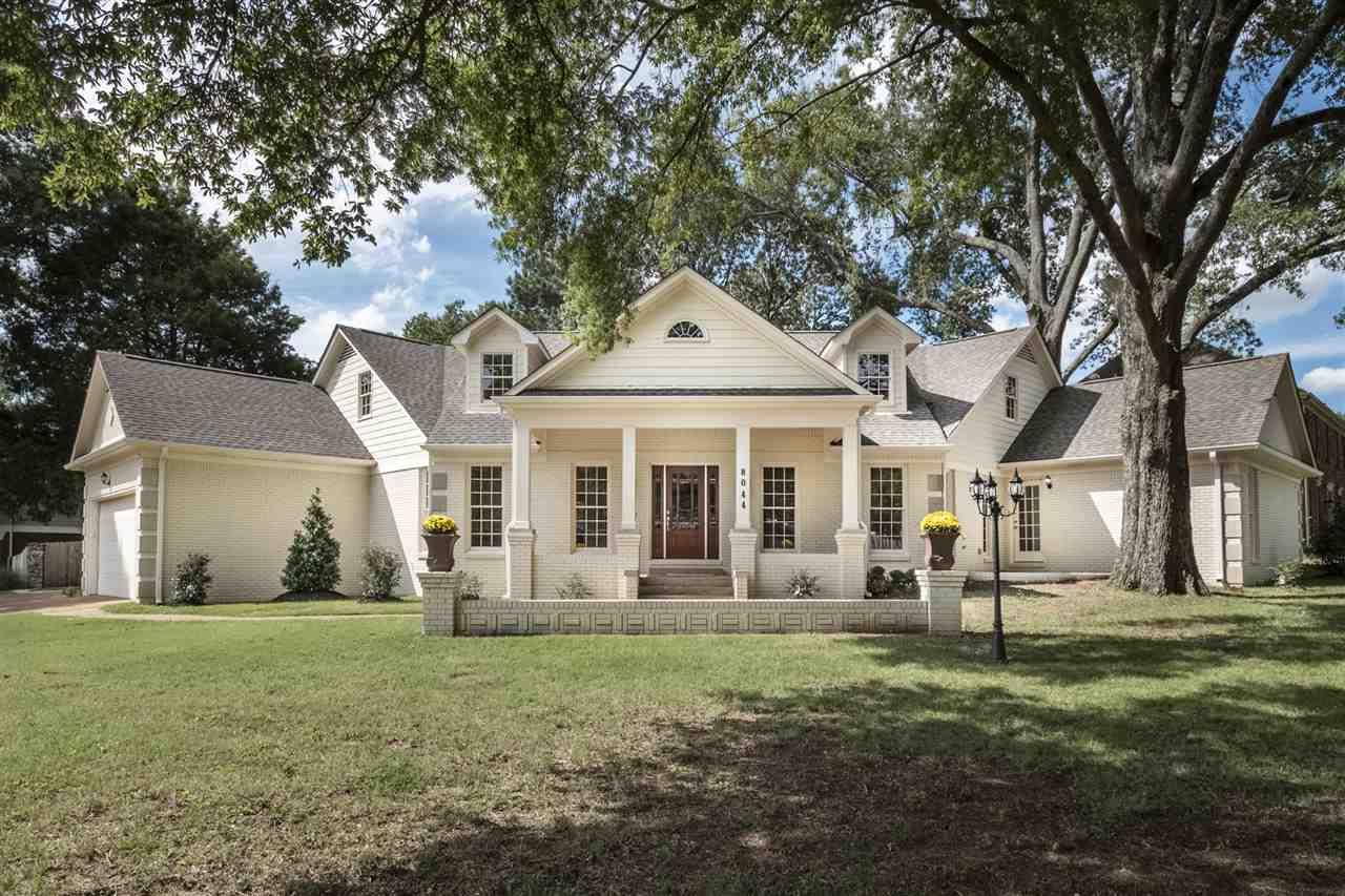 8044 Farindon Dr - Photo 1