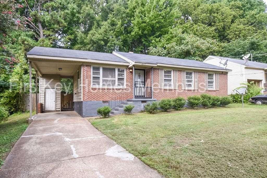 3607 Hallbrook St - Photo 1