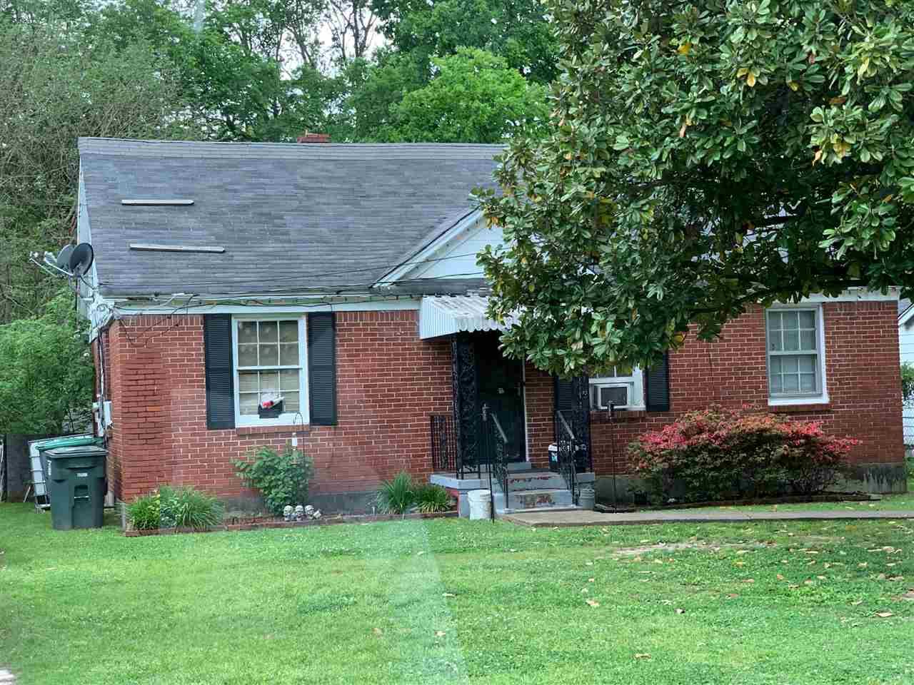 1157 Biltmore St - Photo 1