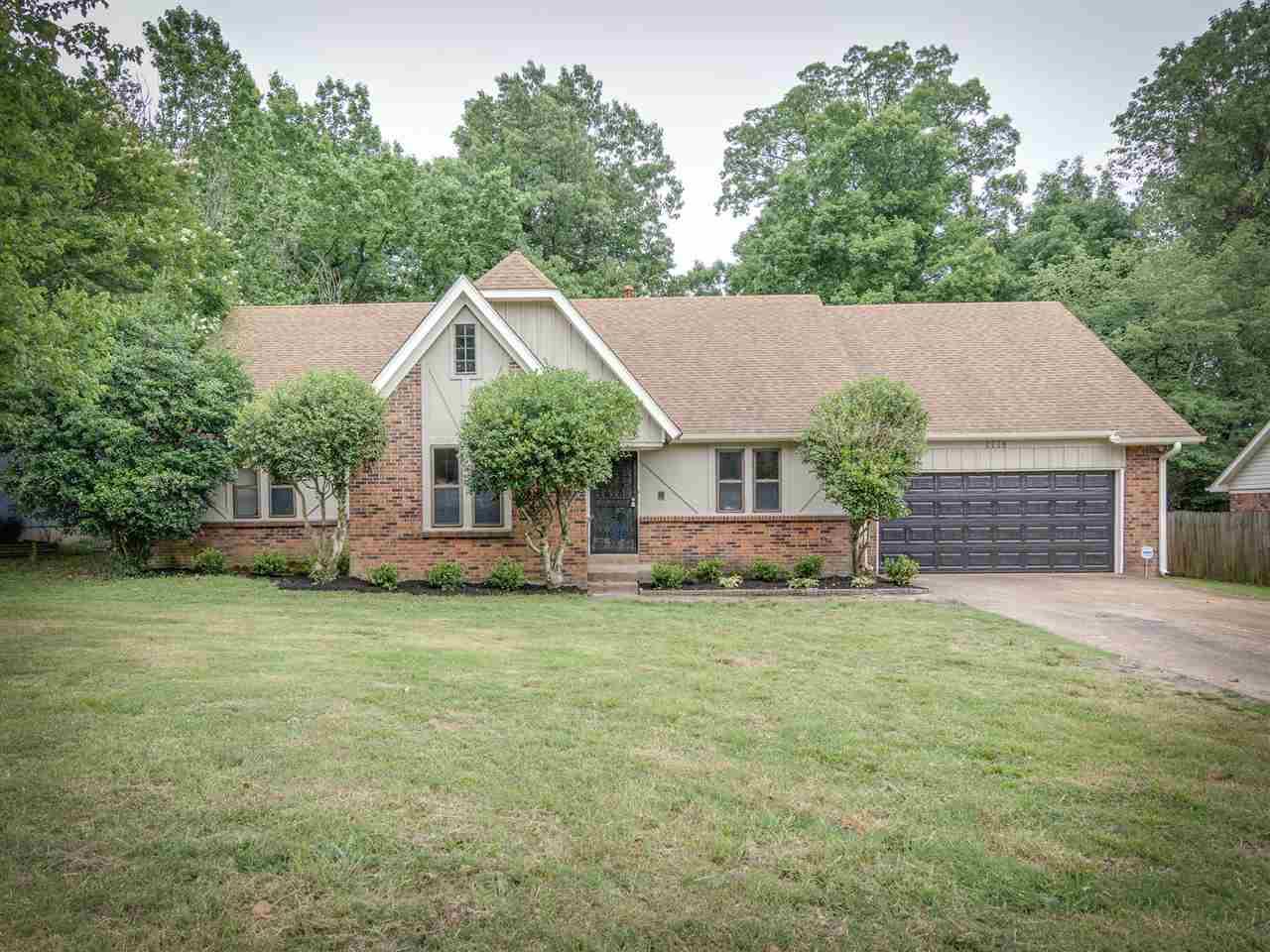 2718 Rockcreek Pky - Photo 1