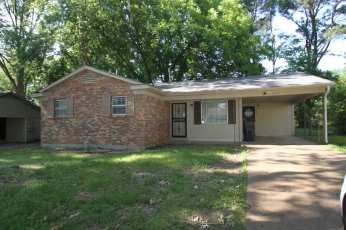 2744 Southmeade Ave - Photo 1