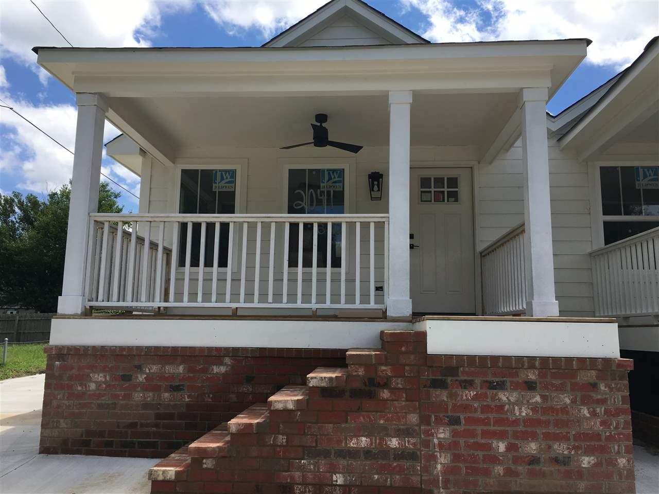 2041 York Ave - Photo 1