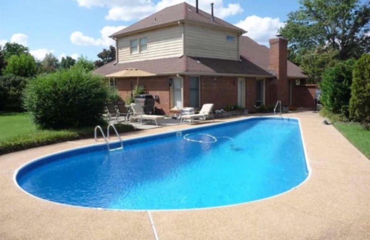 7730 Hunters Run Dr - Photo 1